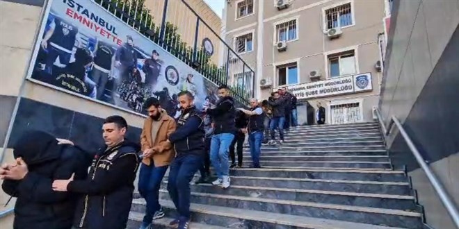 İstanbul merkezli 5 ilde 'change' araç operasyonu