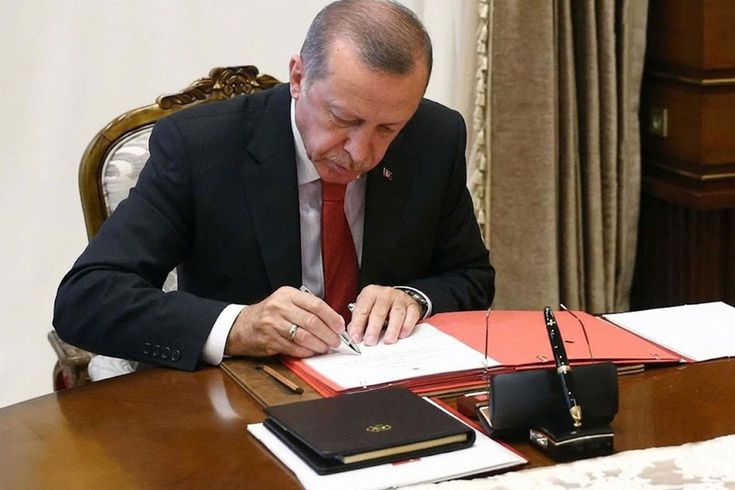 Erdoğan'dan 4 bakanlıkta atama ve görevden alma kararları