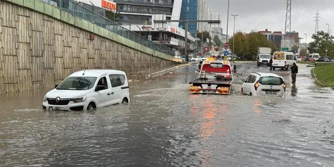 İstanbul'da eğitime 1 gün ara verildi